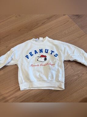 Zara Peanuts Crewneck Sweatshirt with Snoopy Graphic - White, Blue, Red - Size 4